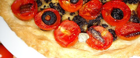 Crostata di pomodorini ciliegini