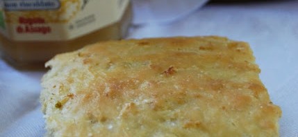 Focaccia ai fiori di sambuco
