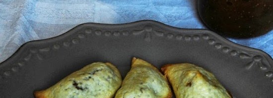 Mezze lune di frolla, confettura di fichi e noci
