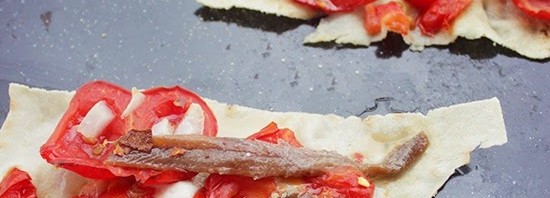 Pizzette piccanti di pane carasau