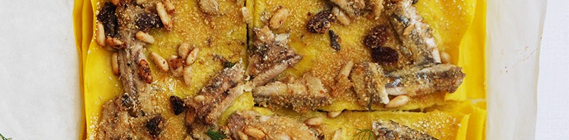 Lasagna di sarde uvetta e pinoli