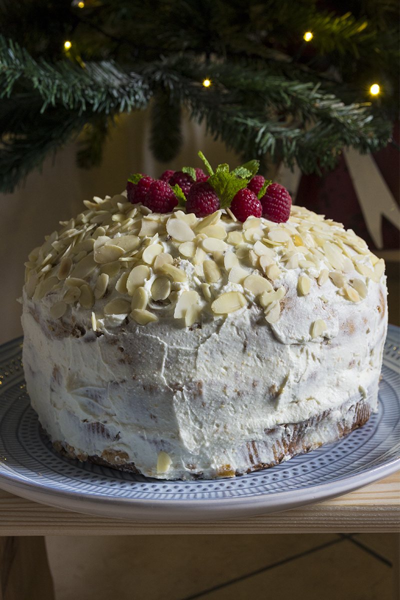 Panettone farcito con camycream arancia e miele